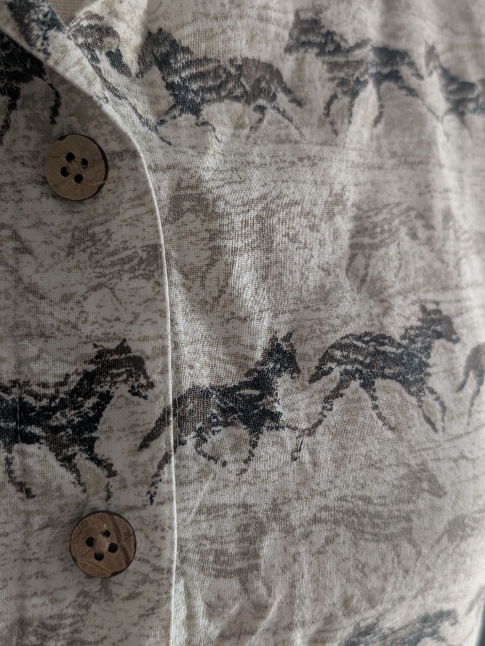 Bit & Bridle Sleeveless Button-Front Tank in Cream with Black Horse Print - Picture 2 of 5